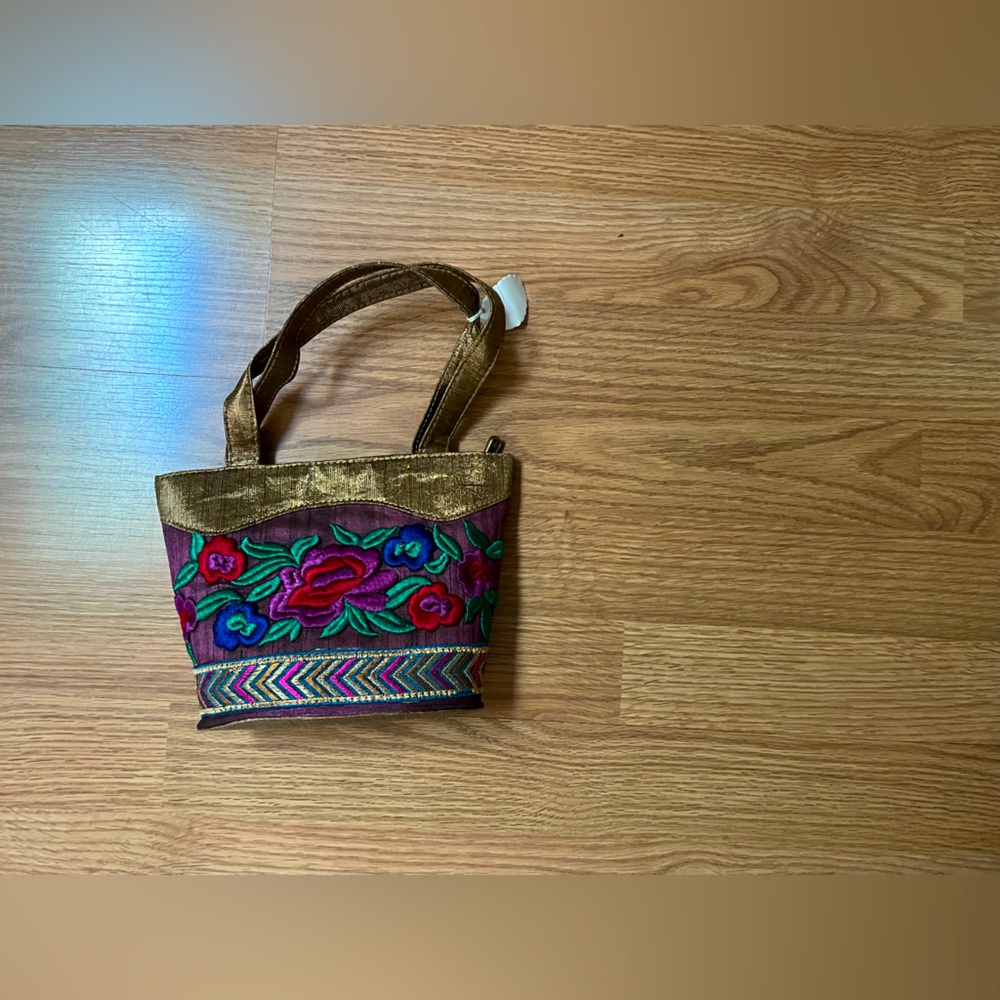 Embroidered Floral Tote Bag - Multicolor